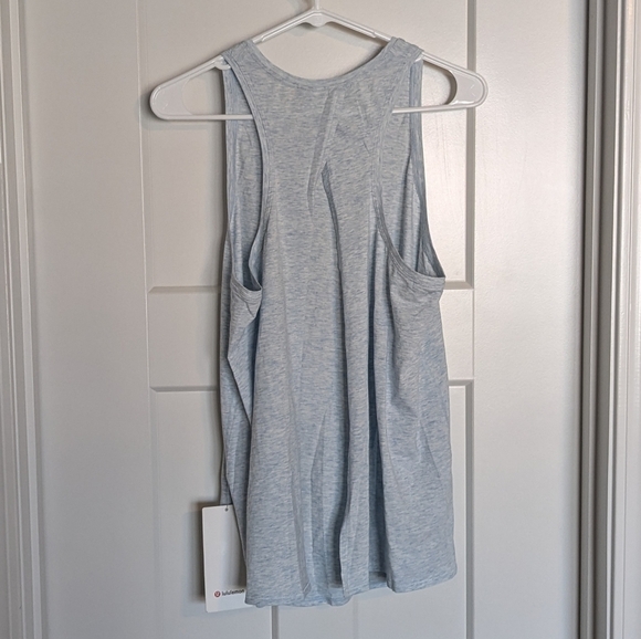 Lululemon NWT All Tied Up Tank - Heathered Breezy Blue sz 10 - Picture 3 of 5